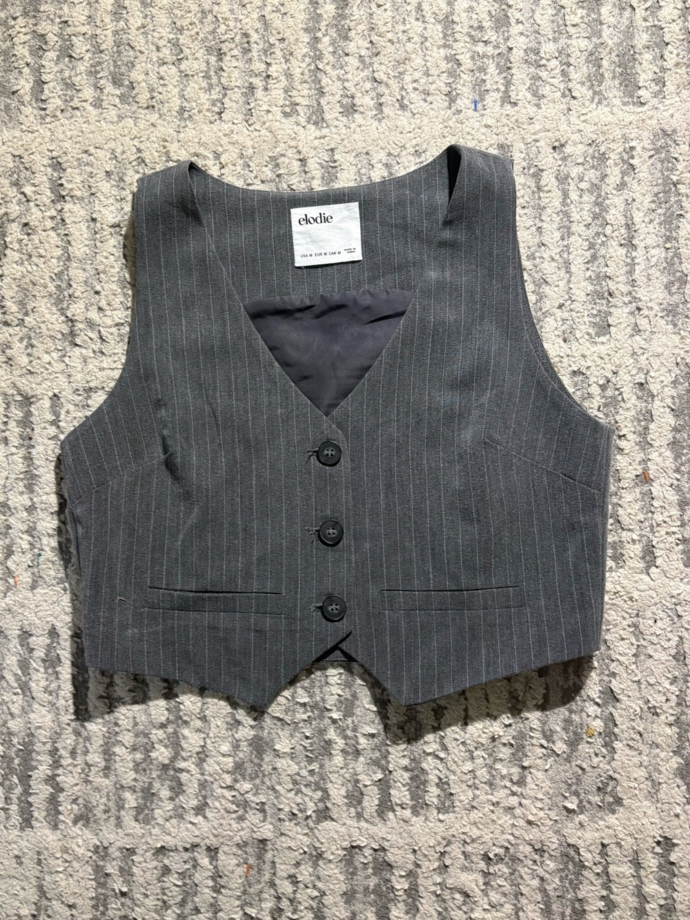 Elodie trendy gray pinstriped button front vest top size M